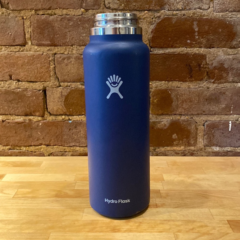 Hydroflask - used 40 oz, no straw